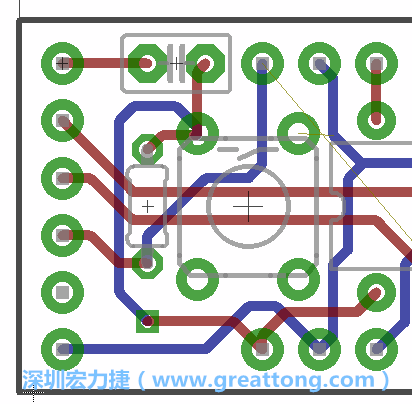 继续维持布线工具在使用中的状态，到工具列将工作区域变更到电路板正面（Top Layer），完成最后电路板正面的布线工作。